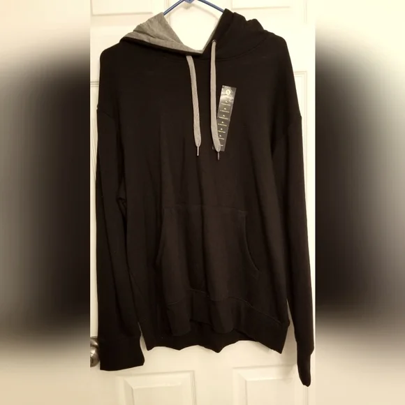 Hoodie Shirt new. - Picture 1 of 3